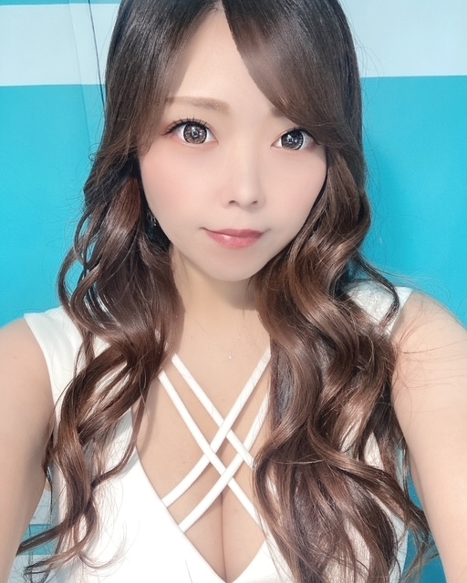夏樹 あや