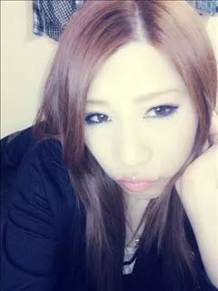愛羽 仁美