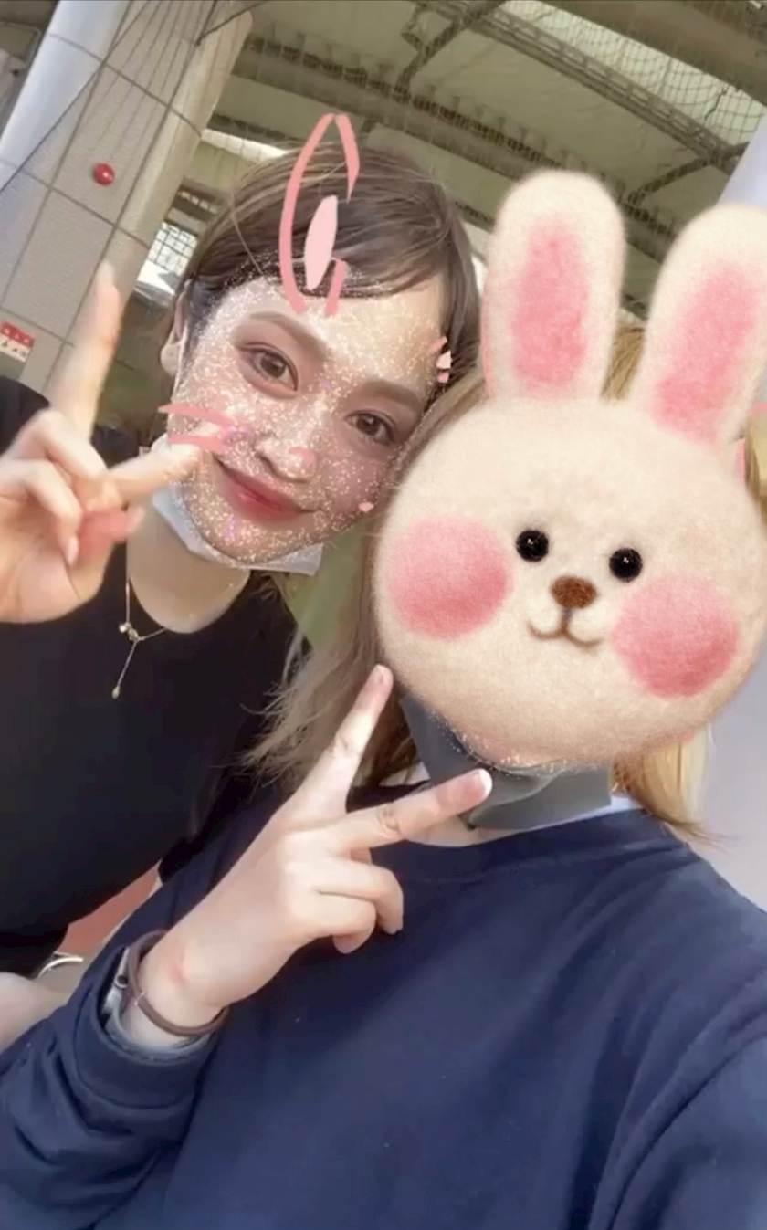 こう