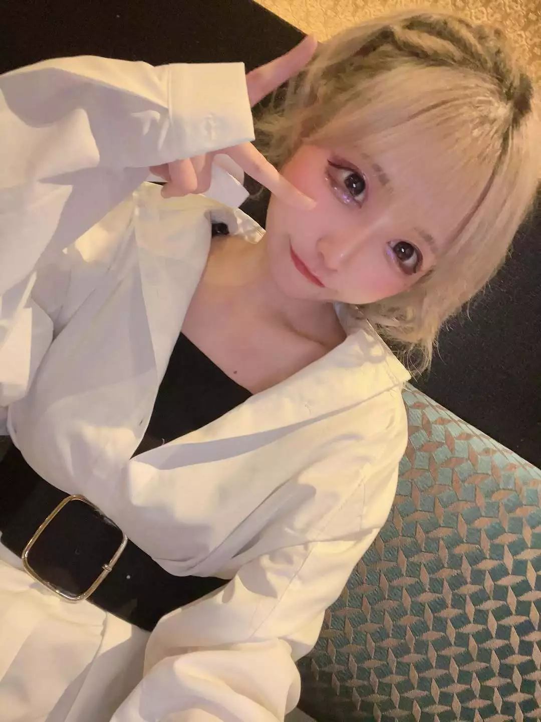 雛鶴 めい