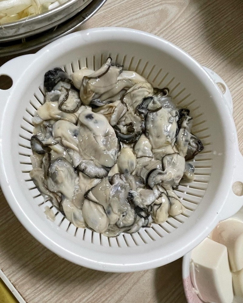 朝倉 しおり