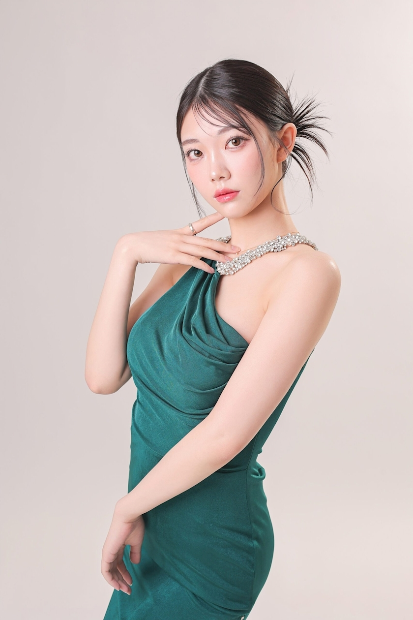 三鷹 真綺