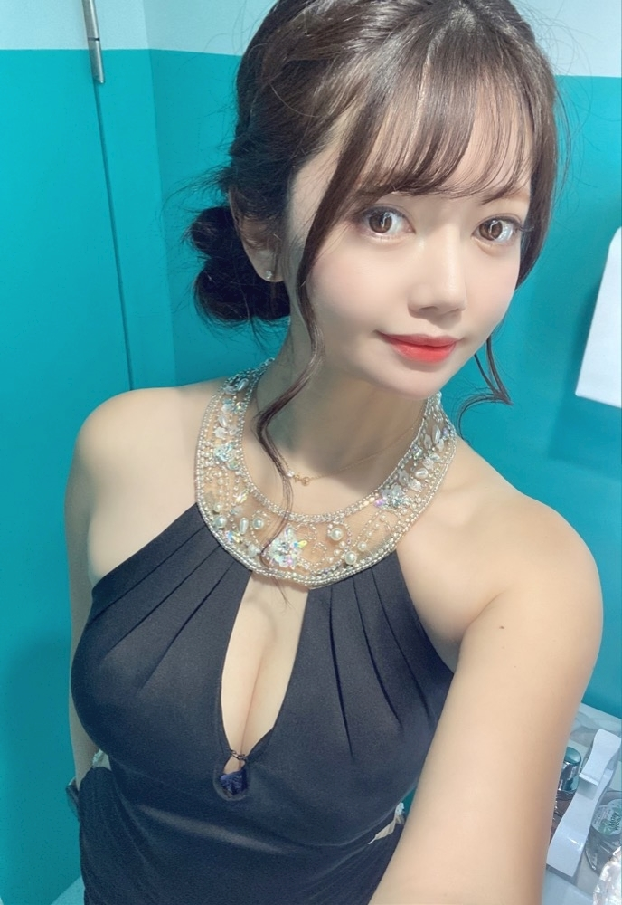 妃 えりな
