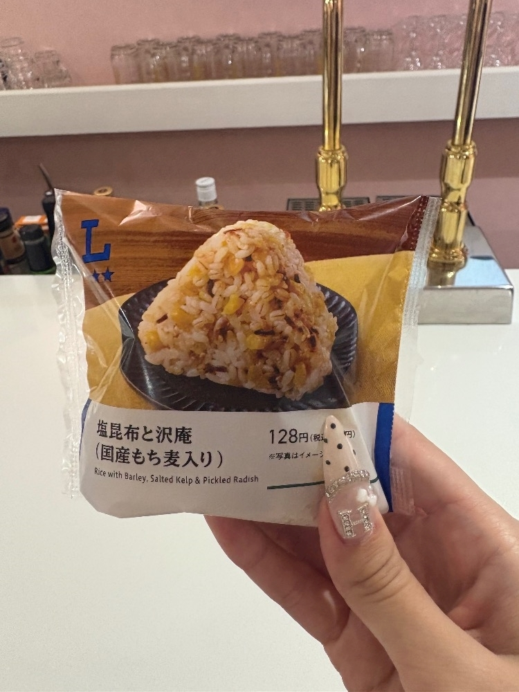 ふりふり ふりる