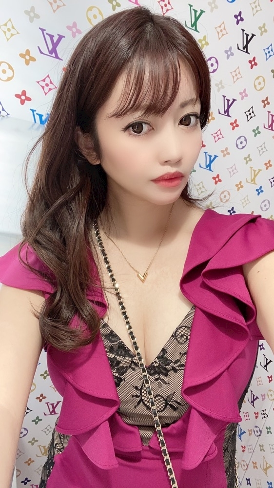 妃 えりな