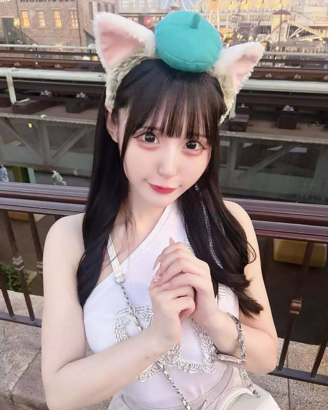 水無月 ゆゆ