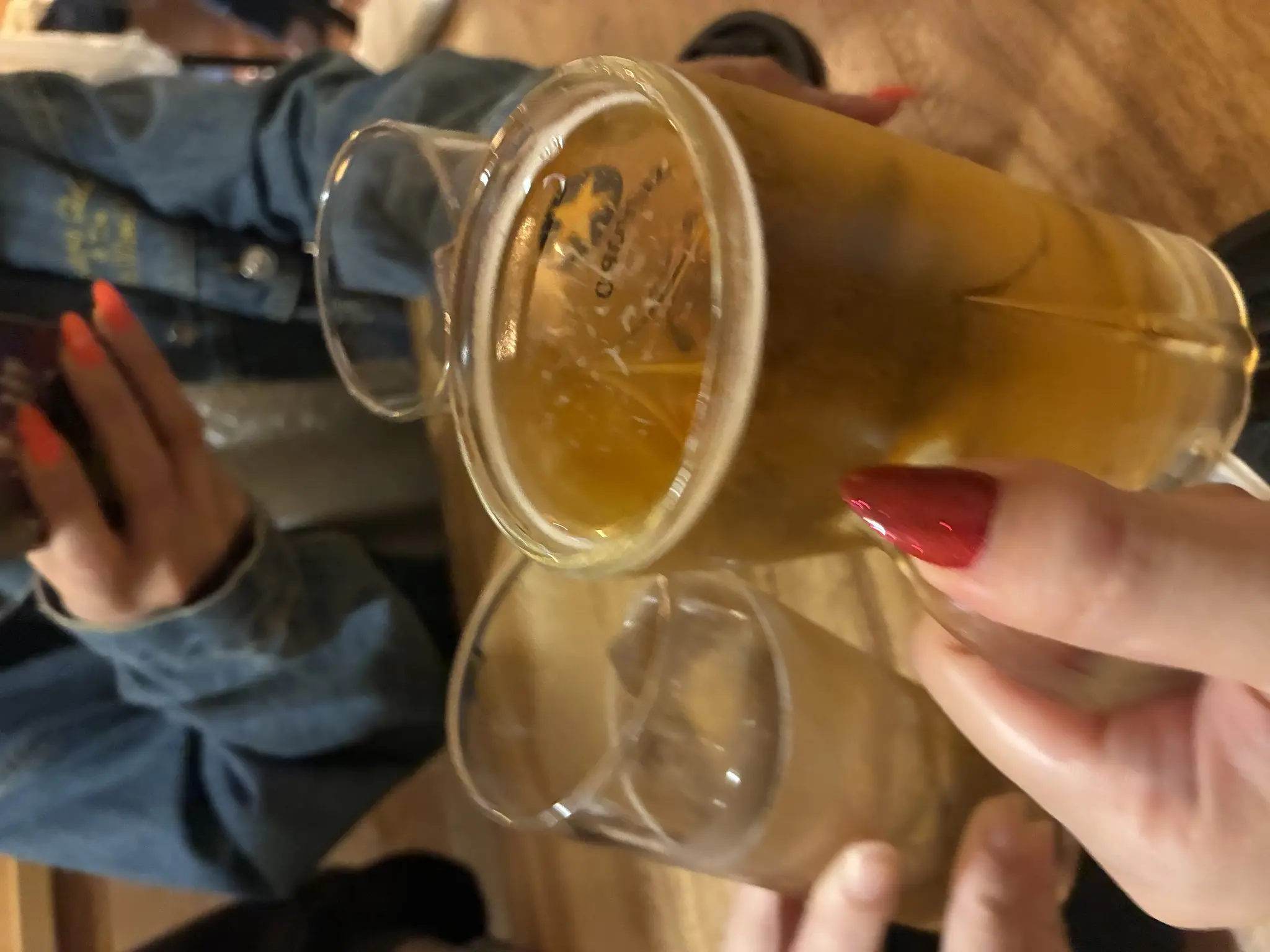 あや
