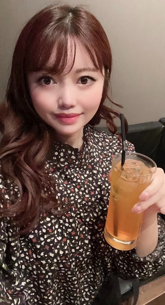 妃 えりな