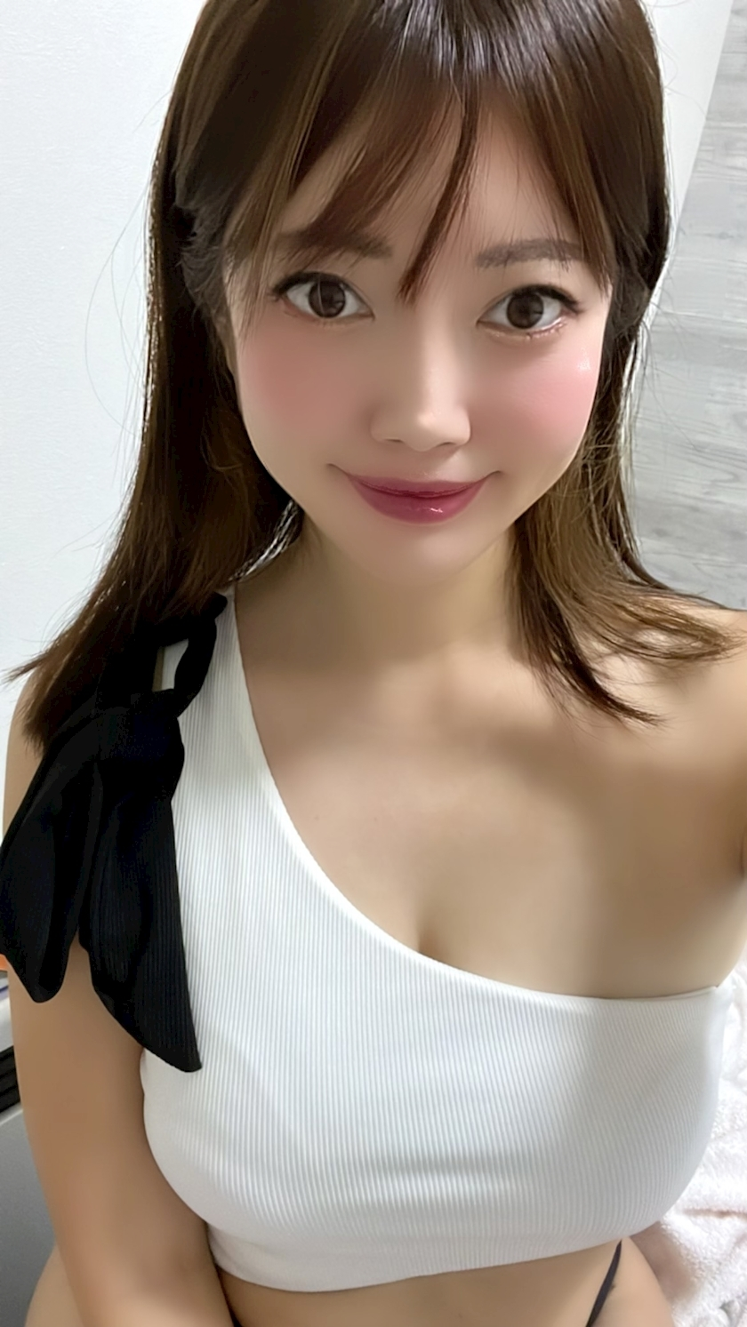 妃 えりな