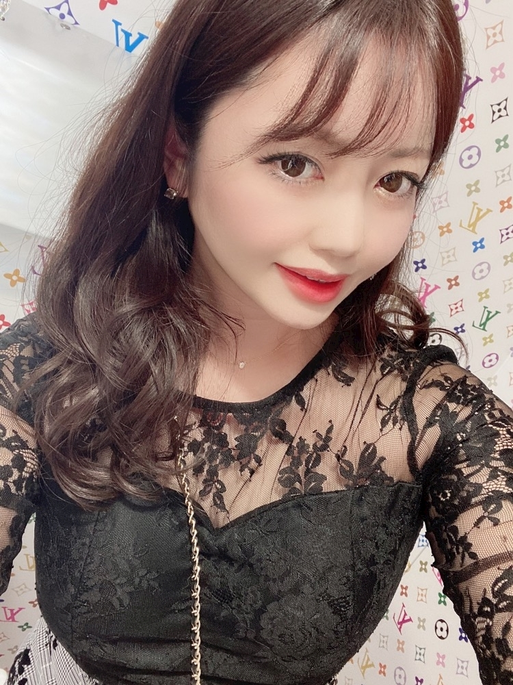 妃 えりな