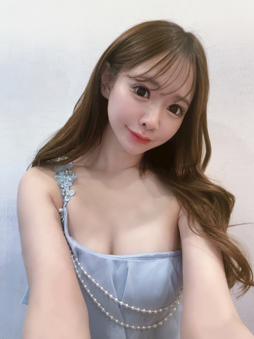 葉月 りほ