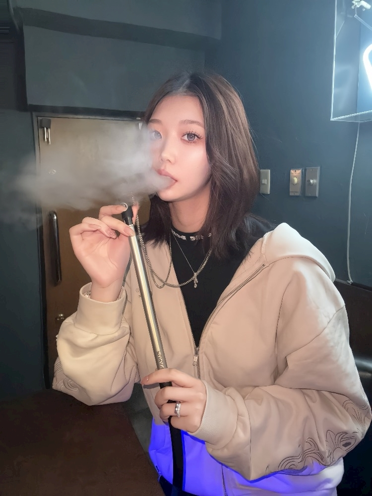 三鷹 真綺
