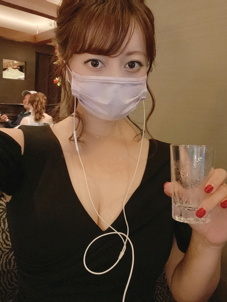 妃 えりな