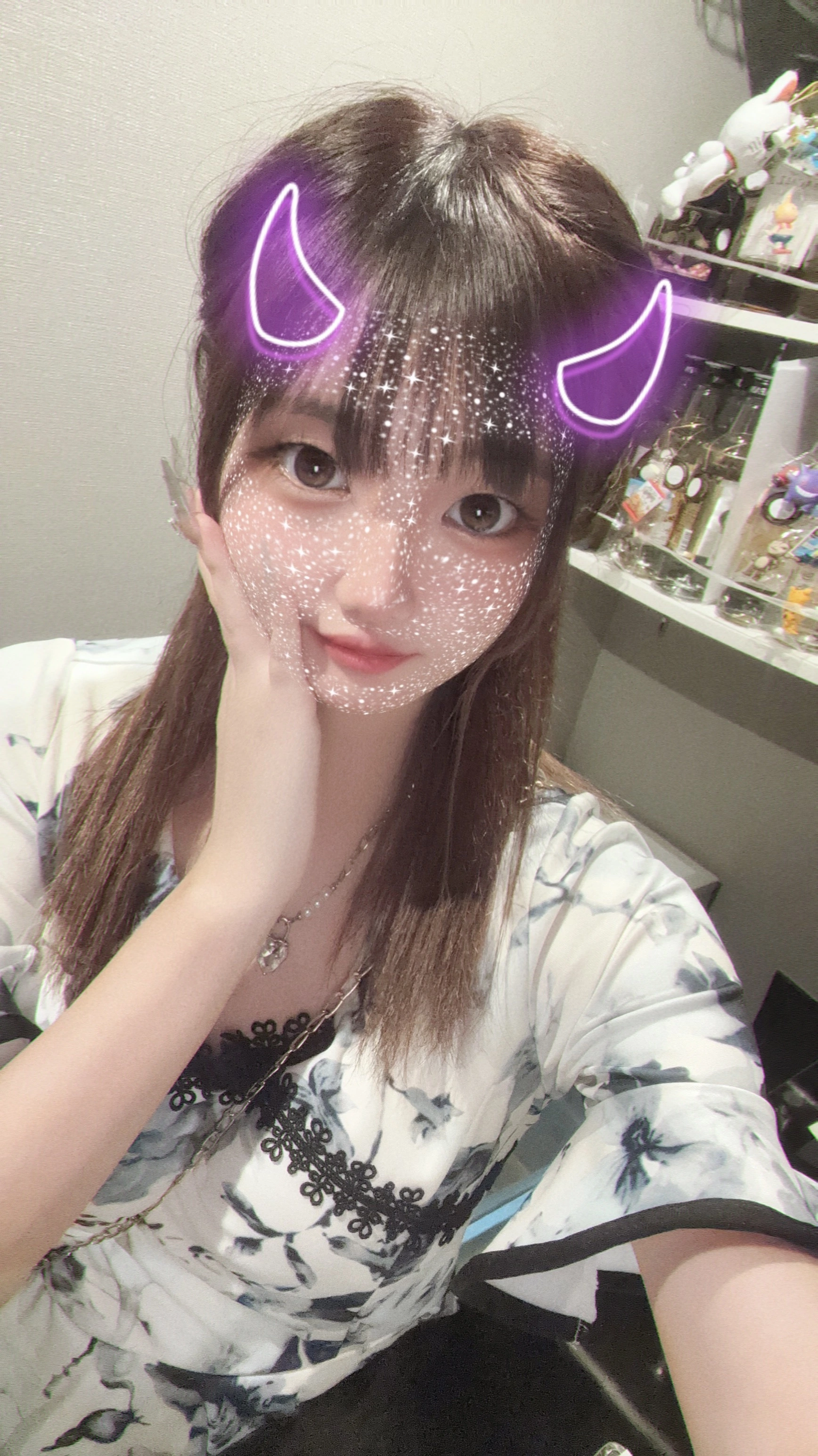 あいな
