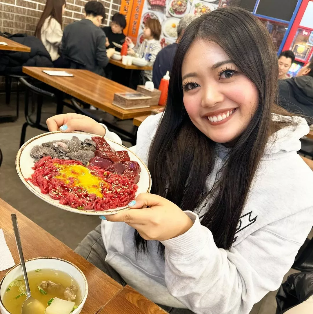 とも
