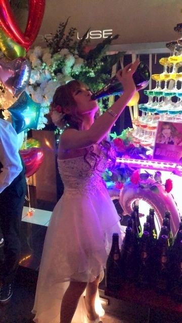 愛羽 仁美