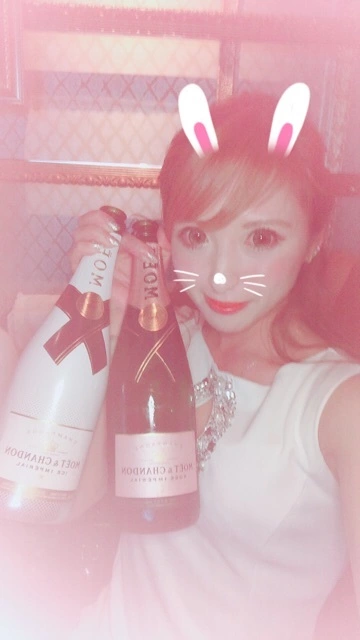 一咲 エム