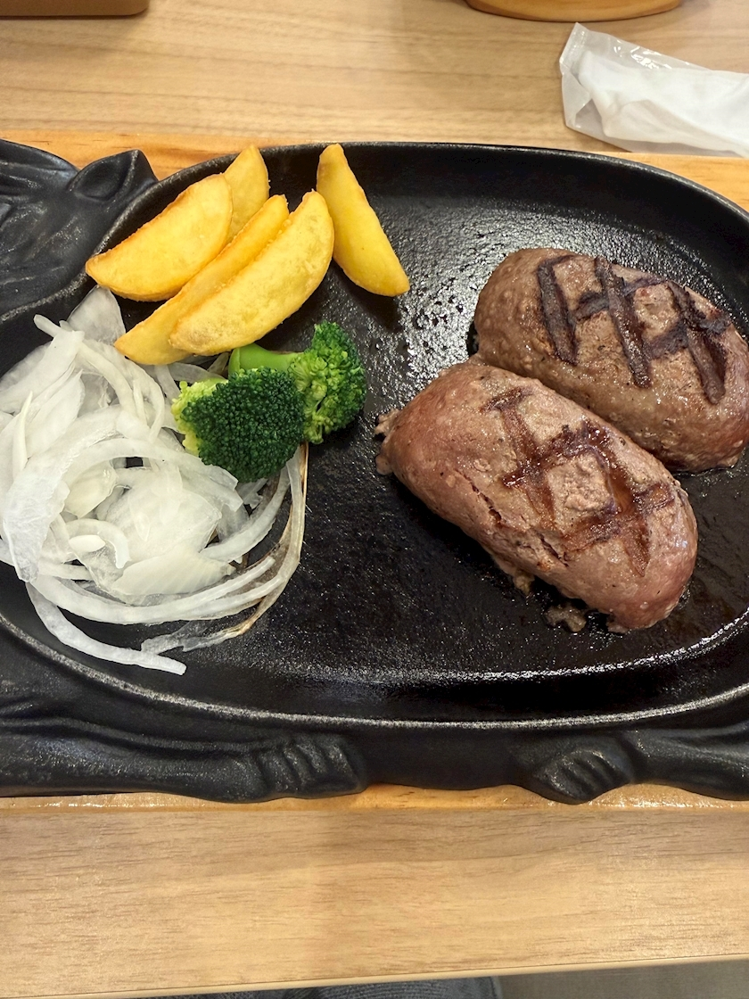 美波 あいか