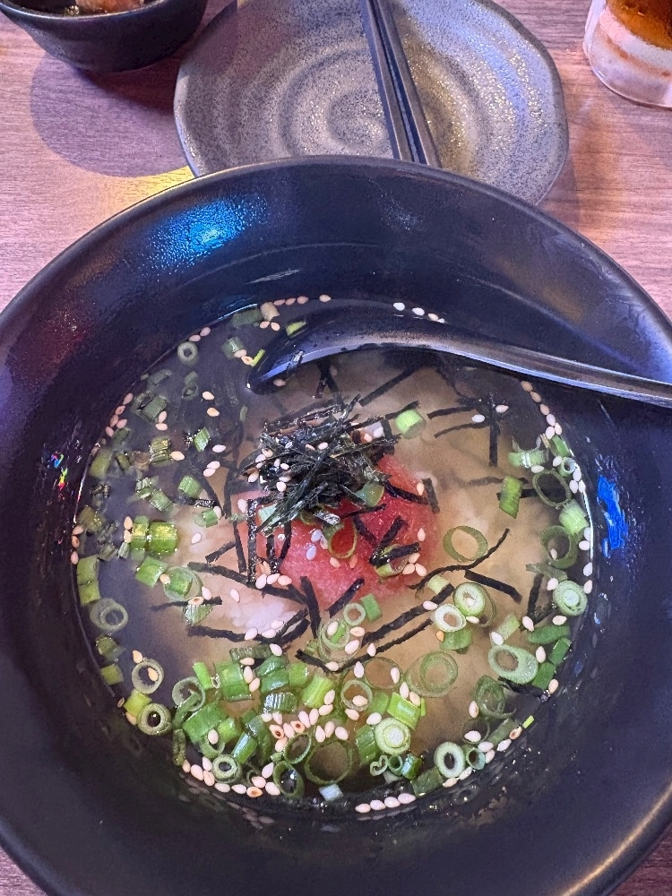佐野 エマ