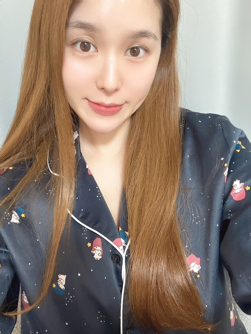 黒輝 りさ