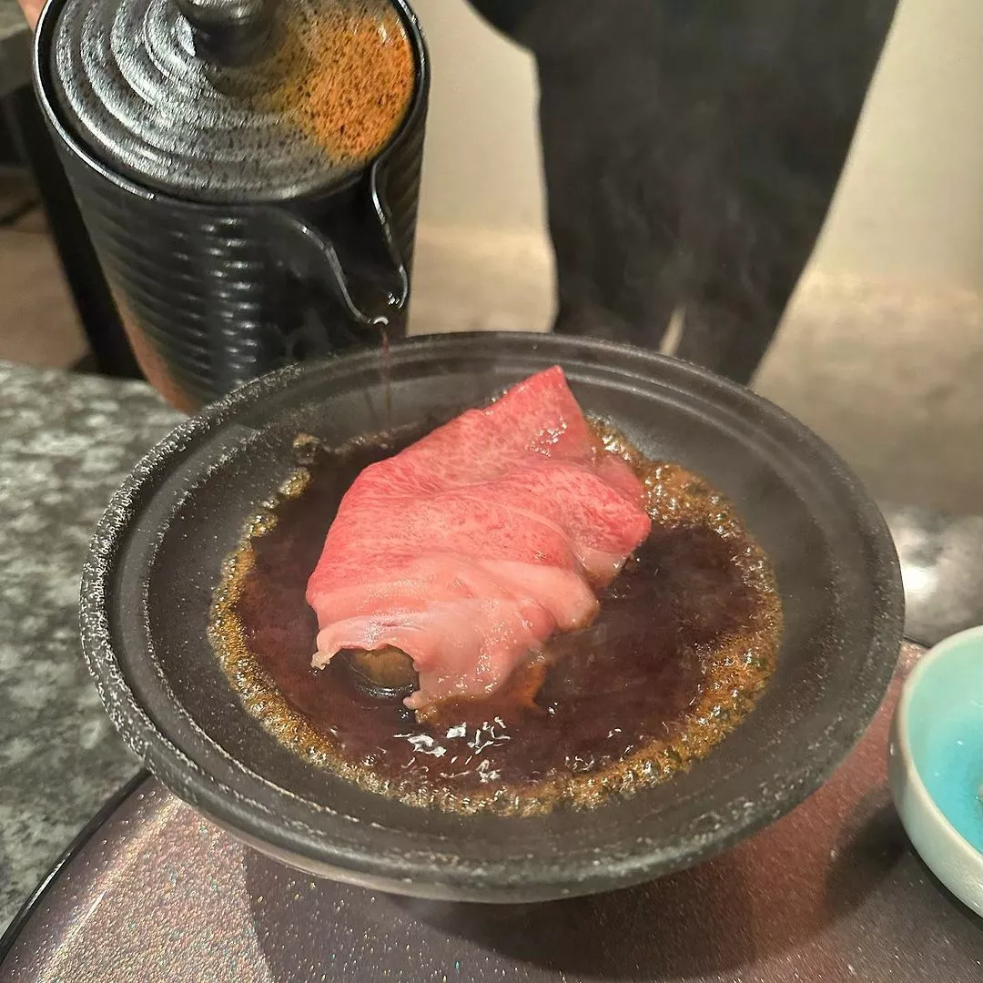 麻貴
