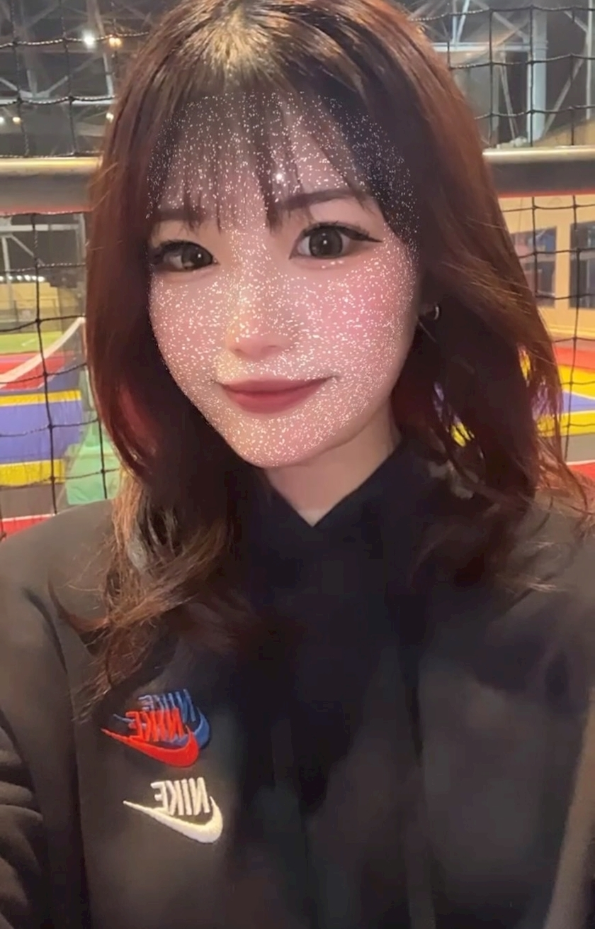 葉月 ひろみ