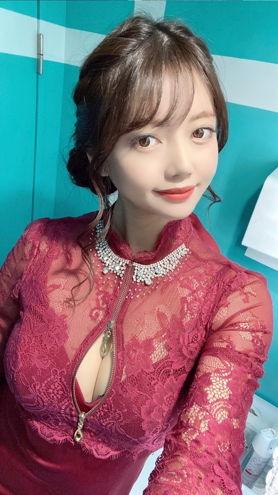 妃 えりな