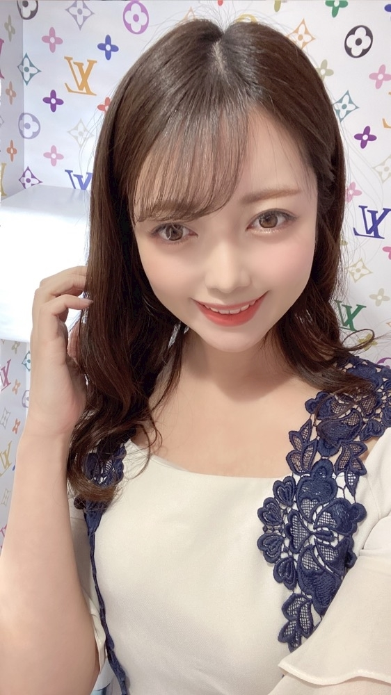 妃 えりな