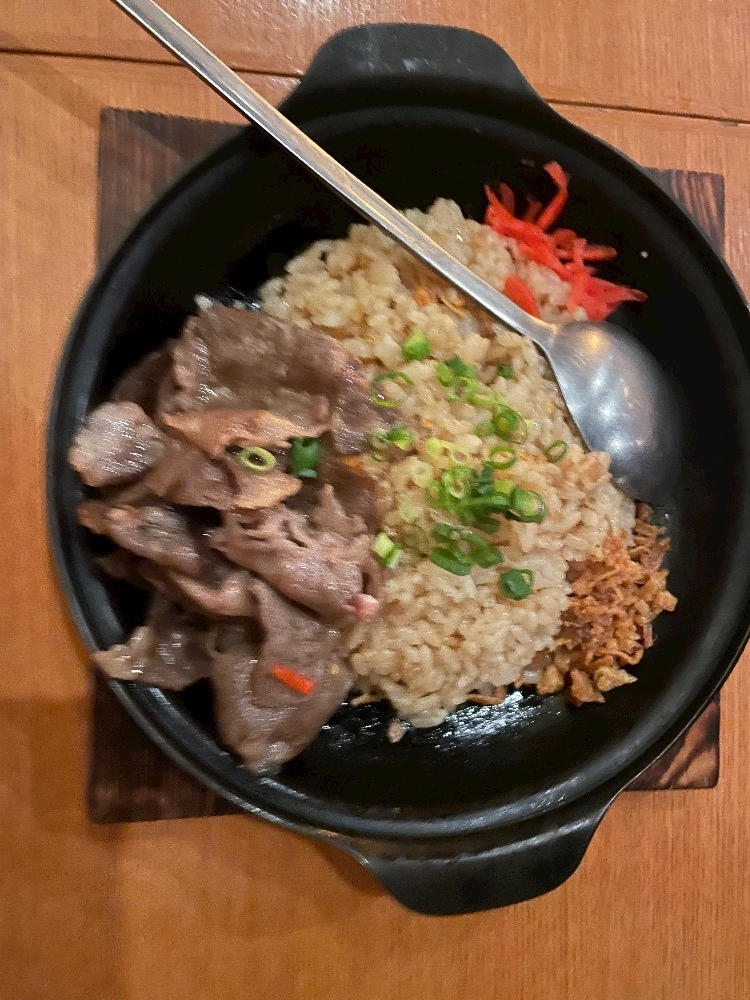 朝倉 しおり