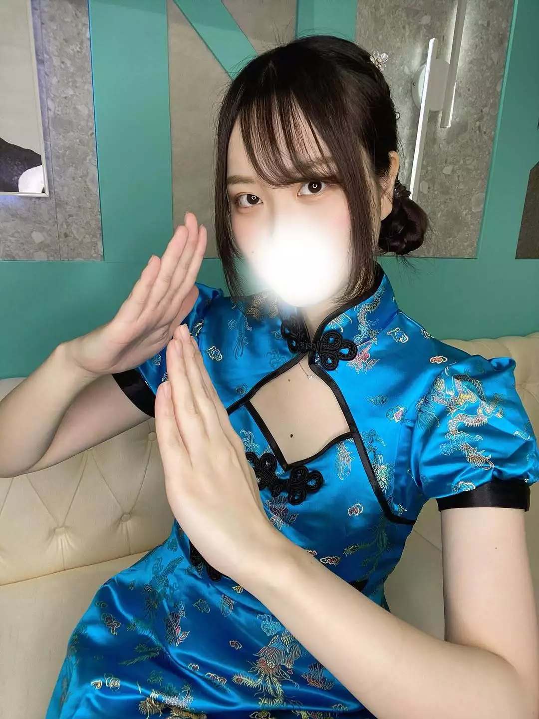 にこ