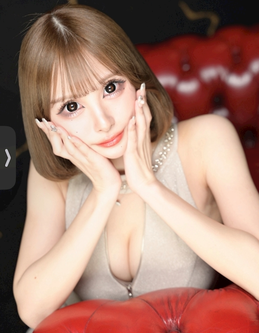 愛羽 仁美