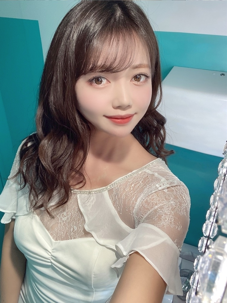 妃 えりな