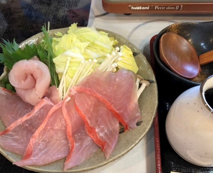 ゆか