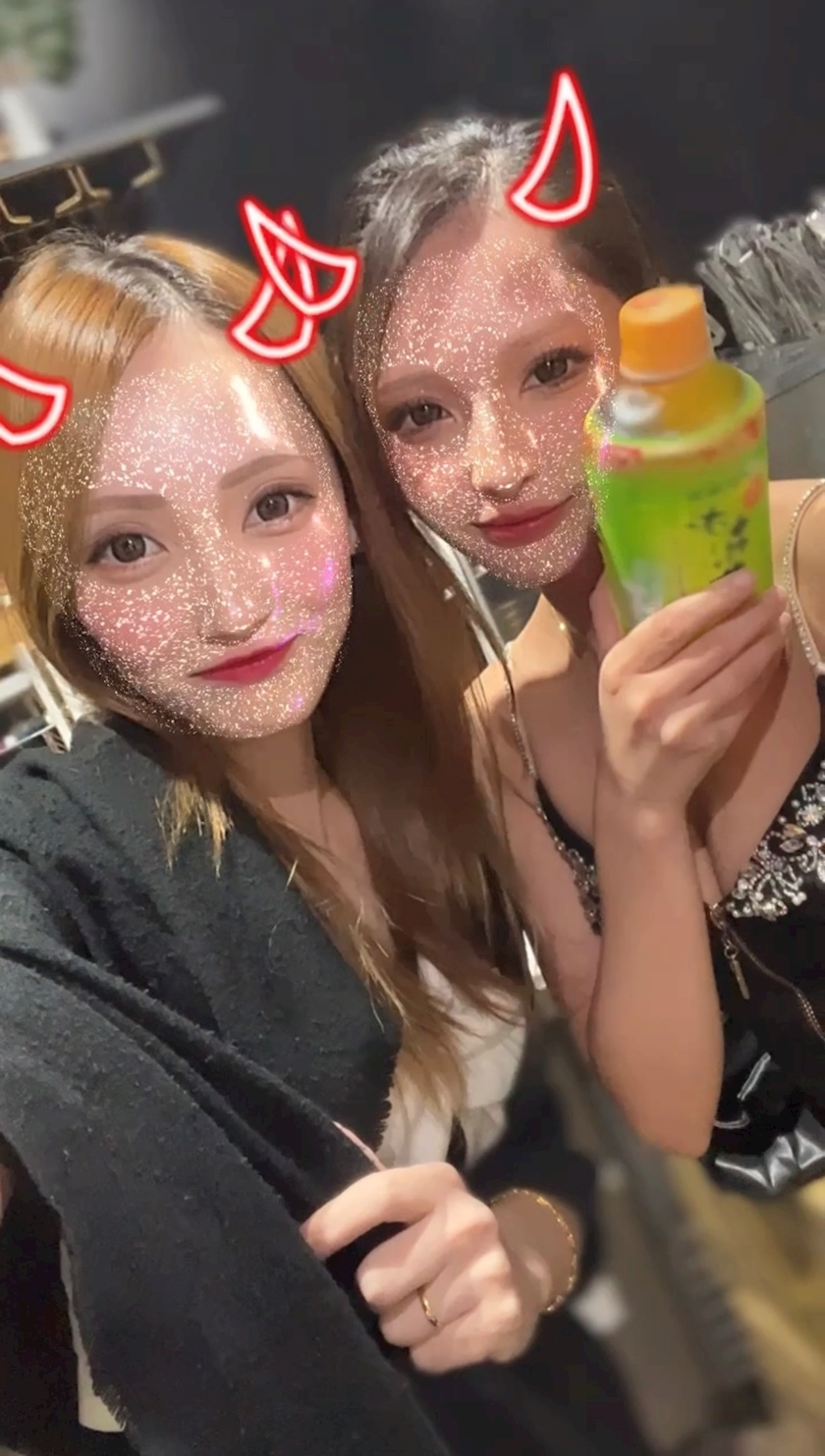 あや