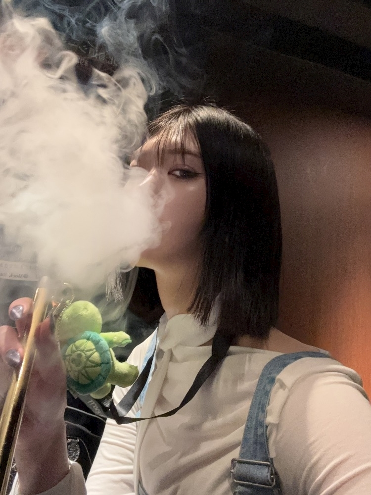 三鷹 真綺