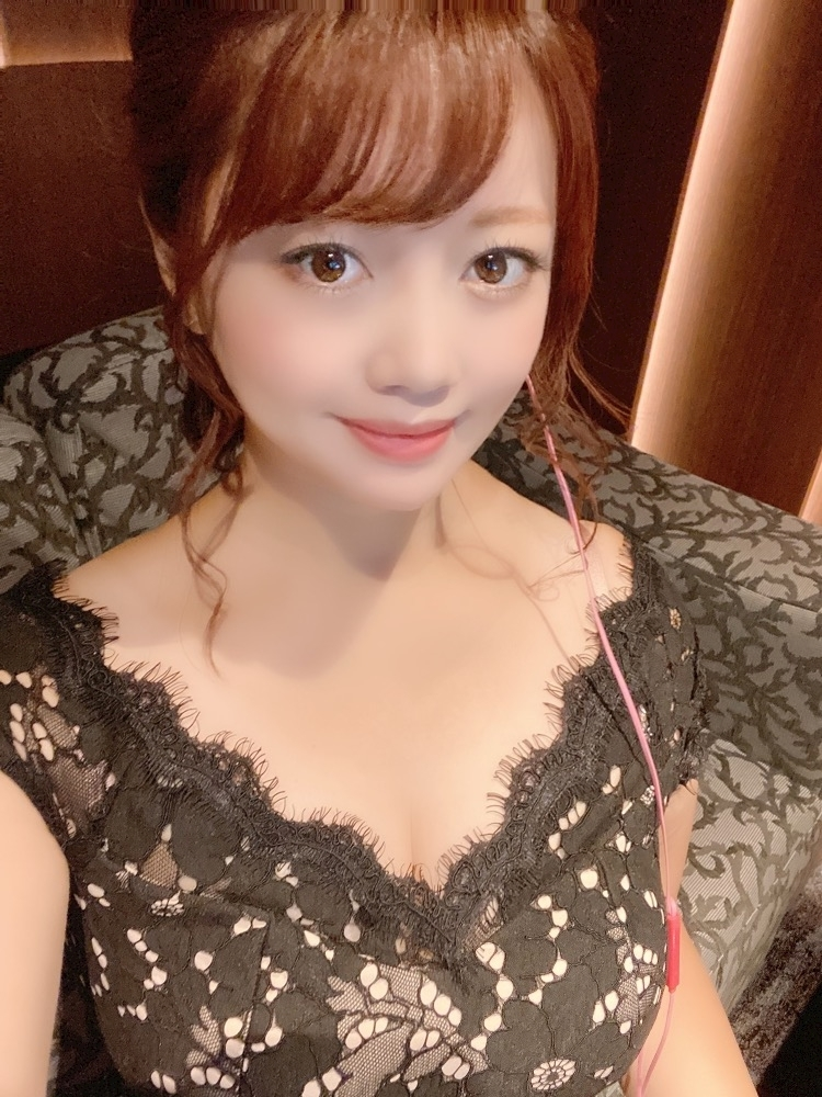 妃 えりな