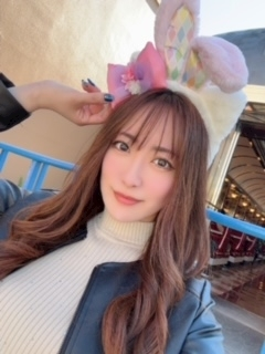 朔間 まりな
