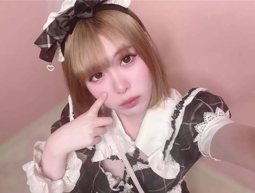 にゃる