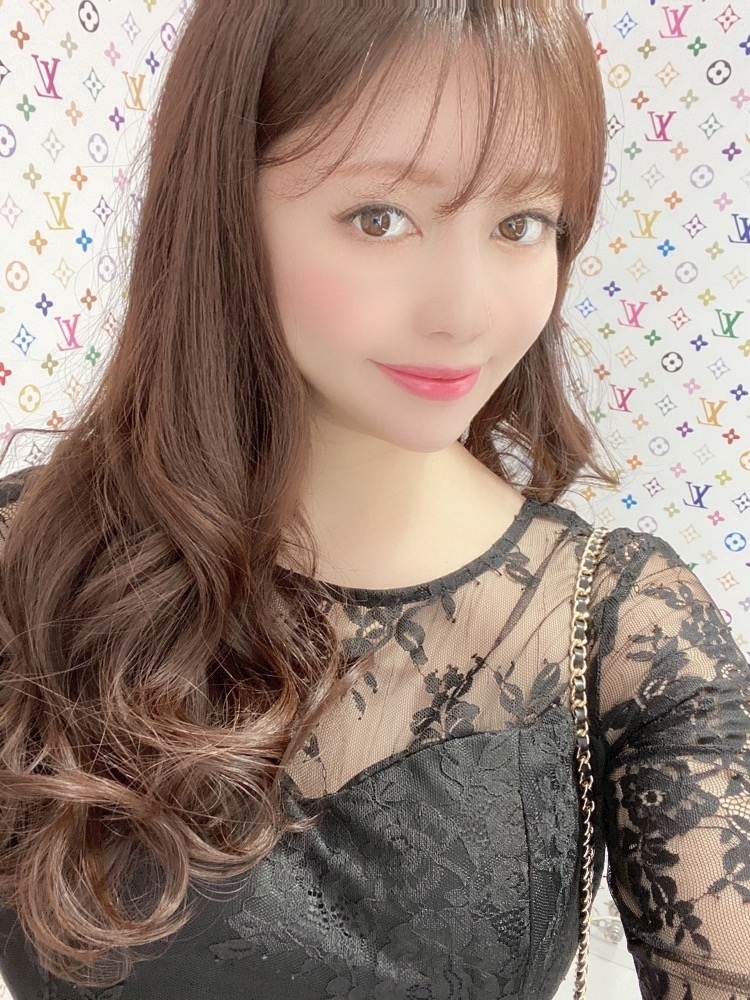 妃 えりな
