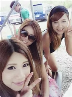 愛羽 仁美