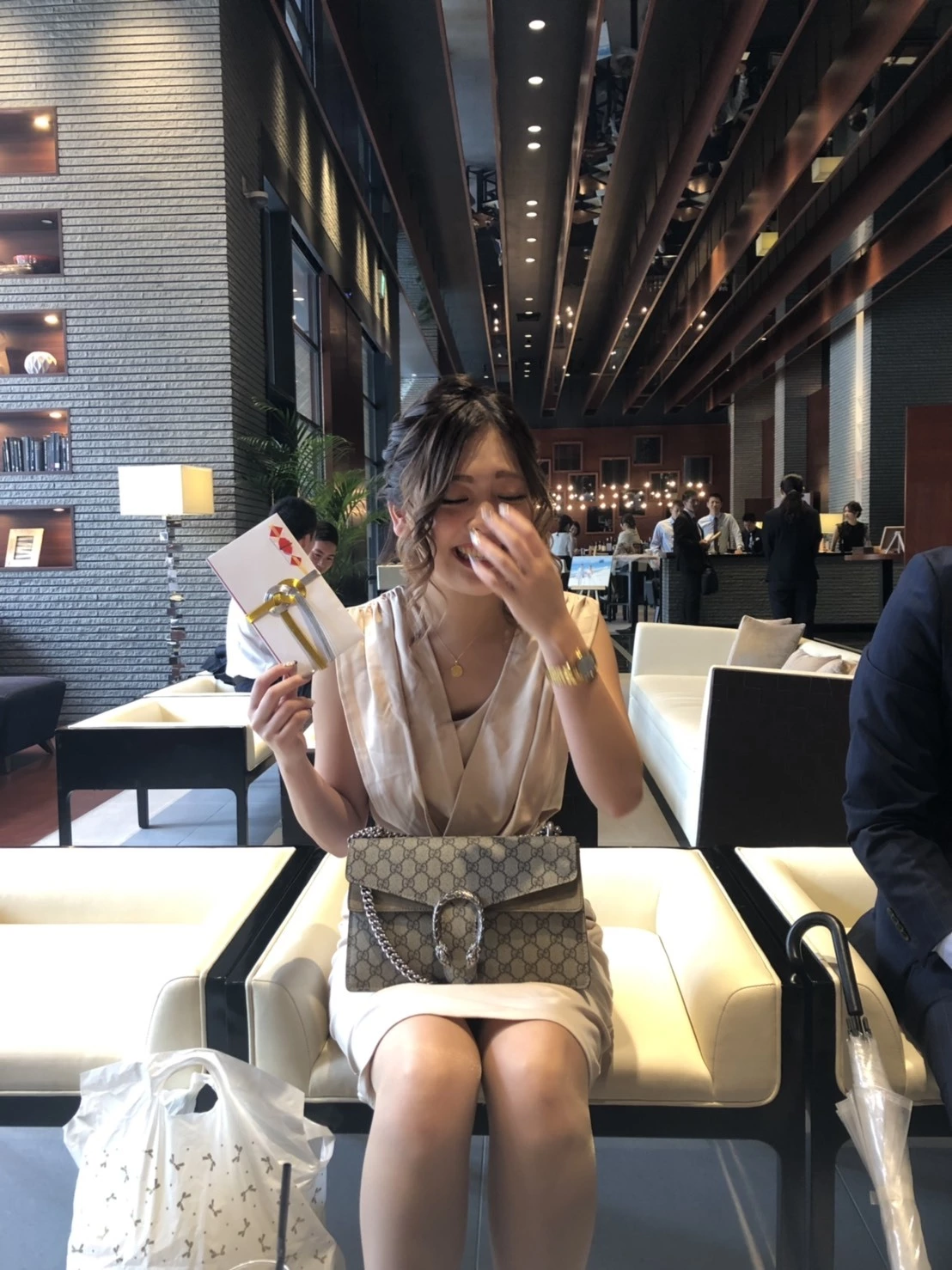 しの