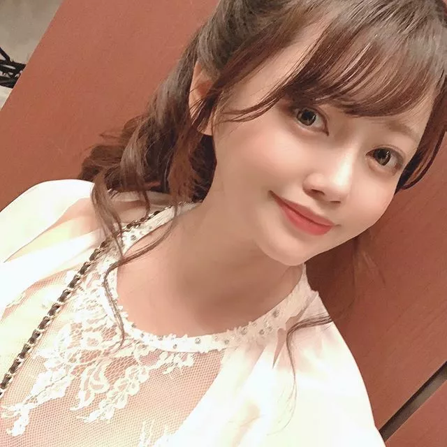 妃 えりな