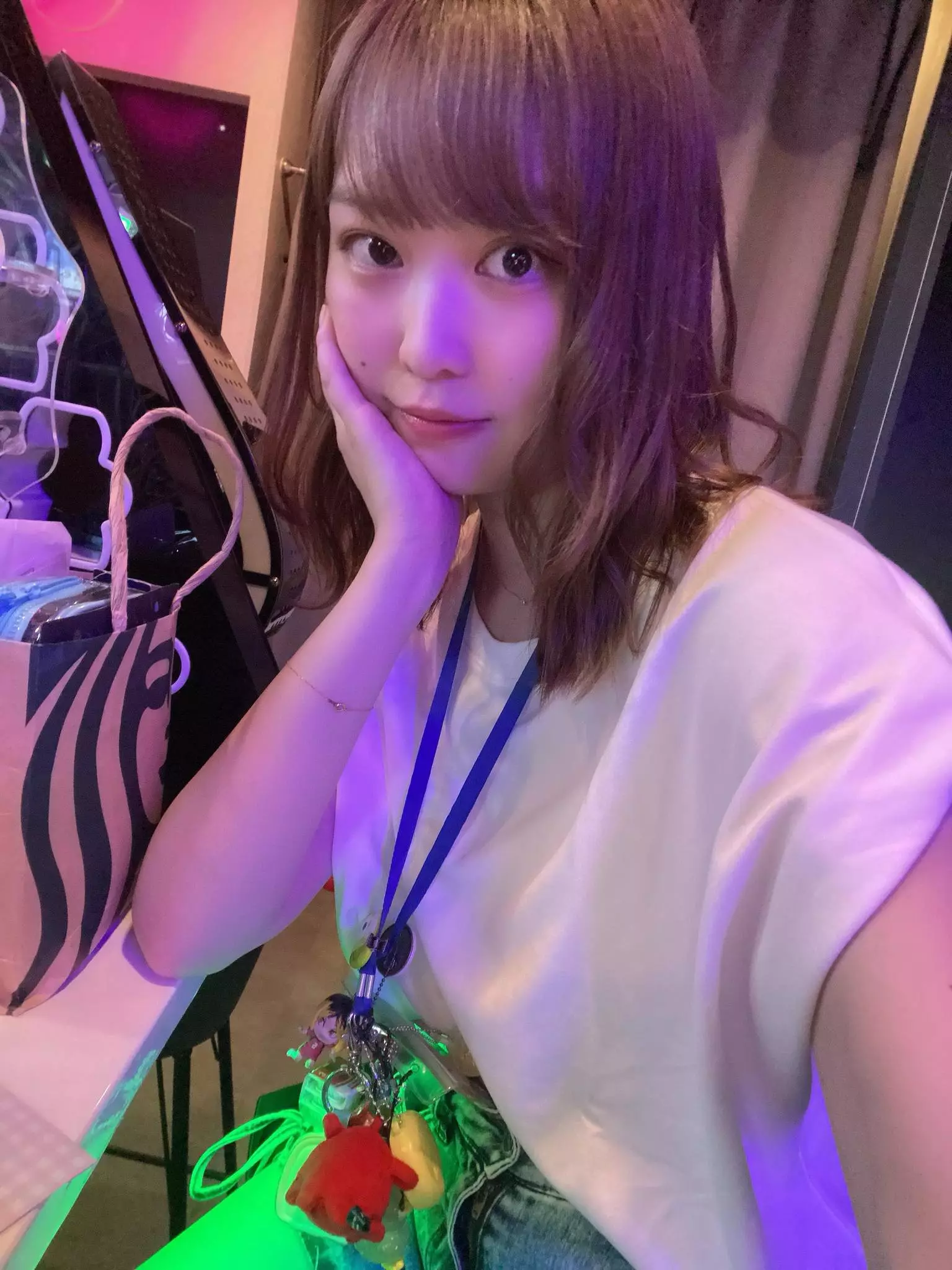 にこ