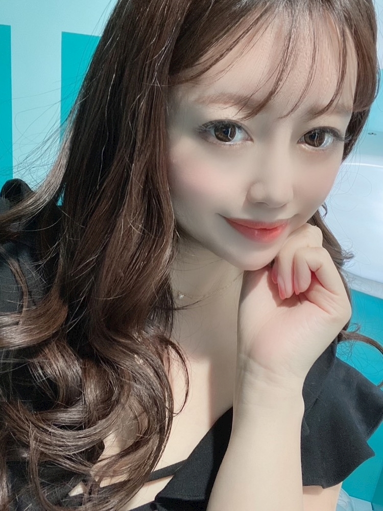 妃 えりな