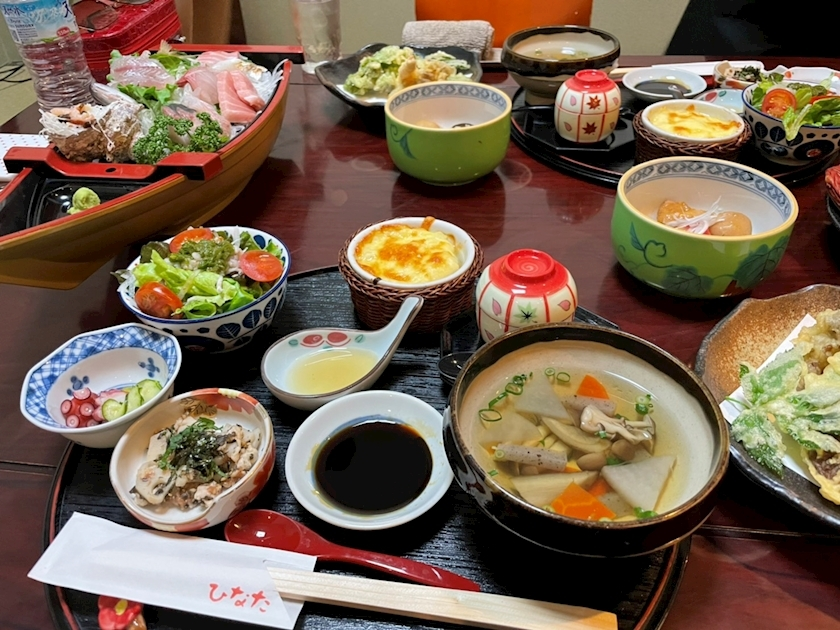 あいな