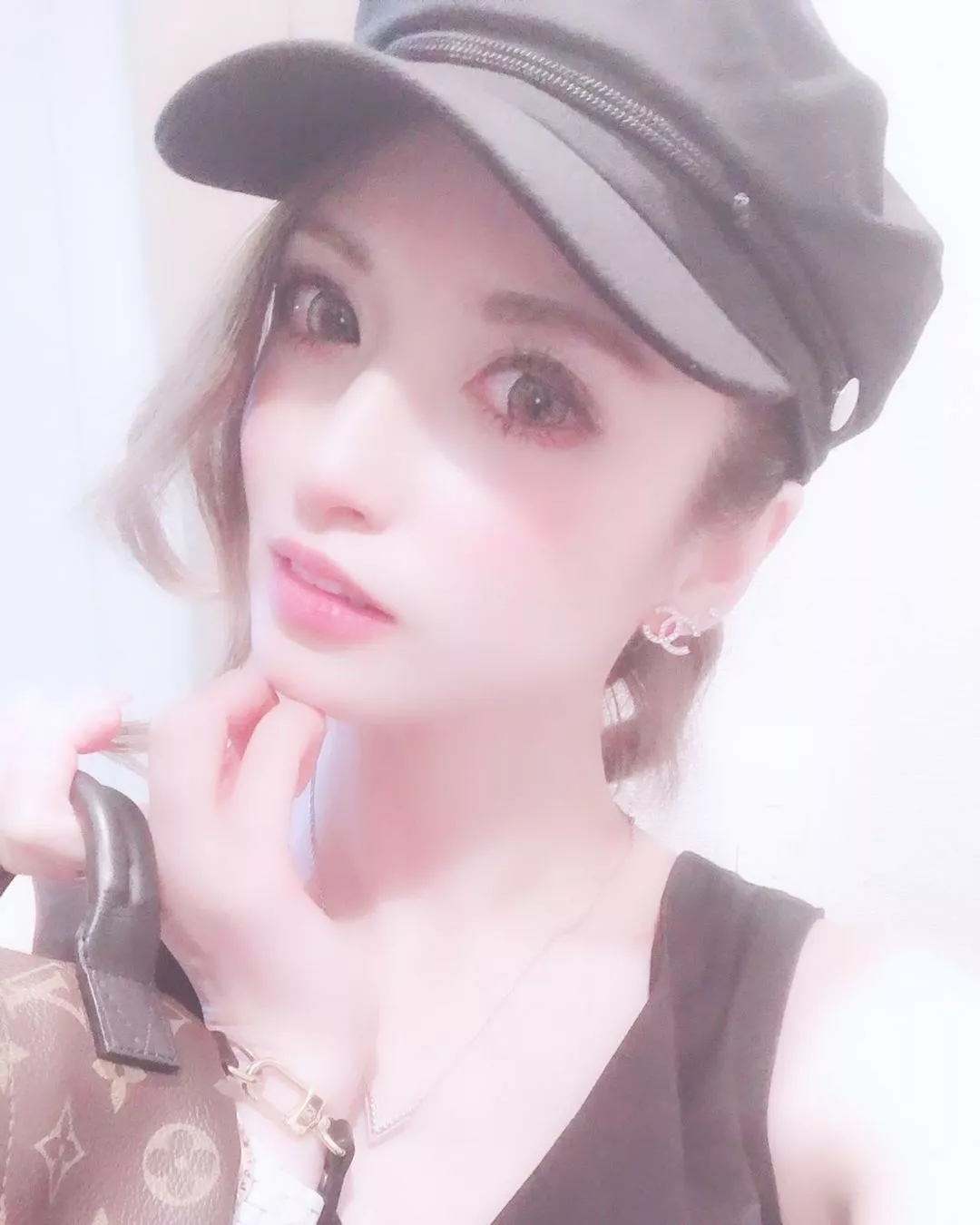 一咲 エム