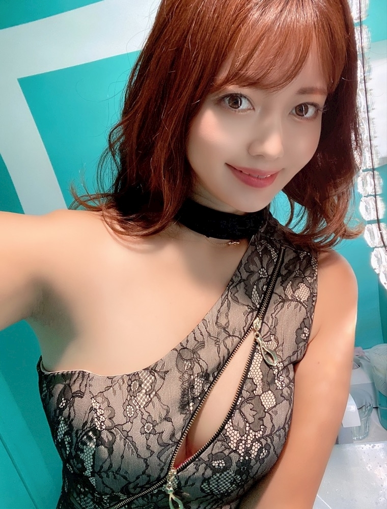 妃 えりな