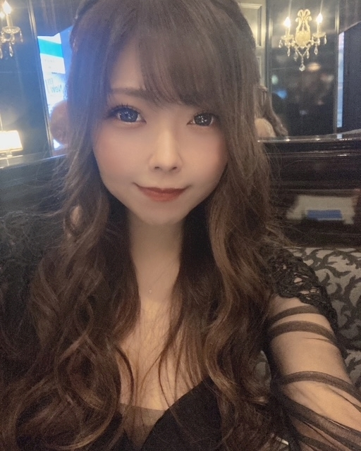 夏樹 あや