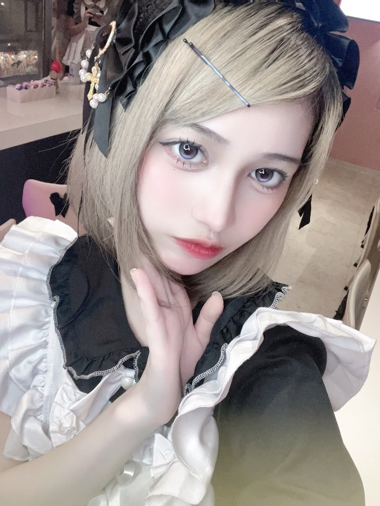 てぃな
