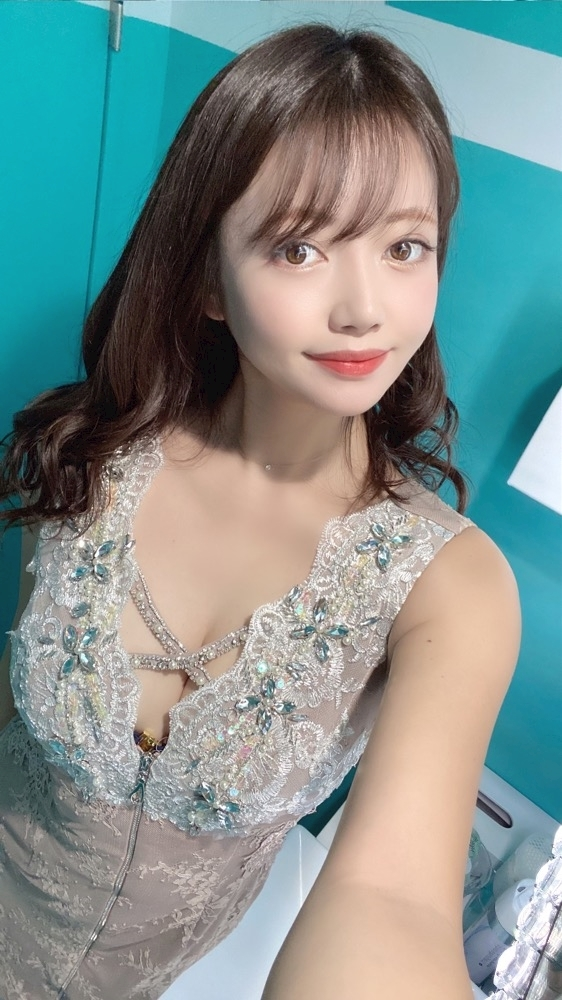 妃 えりな